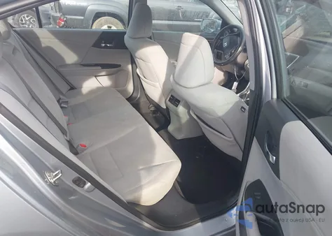 2016 Honda Accord Ex z USA, uszkodzony, nr VIN 1HGCR2F73GA017755